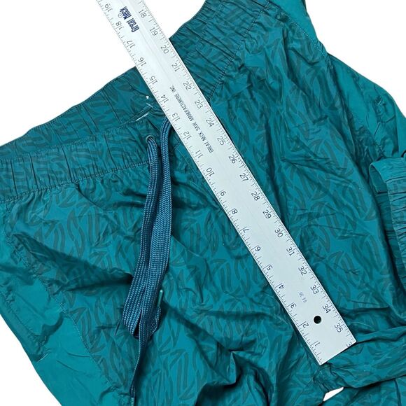 PUMA Basketball Pants WMNS XL Storm Watch Packable Snap Varsity Water Resistant - Picture 8 of 15